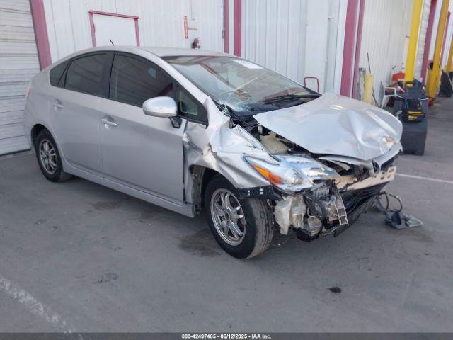  Salvage Toyota Prius