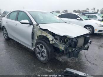  Salvage Kia Forte