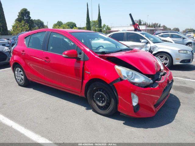  Salvage Toyota Prius c