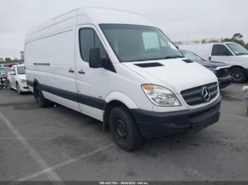 Salvage Mercedes-Benz Sprinter 2500