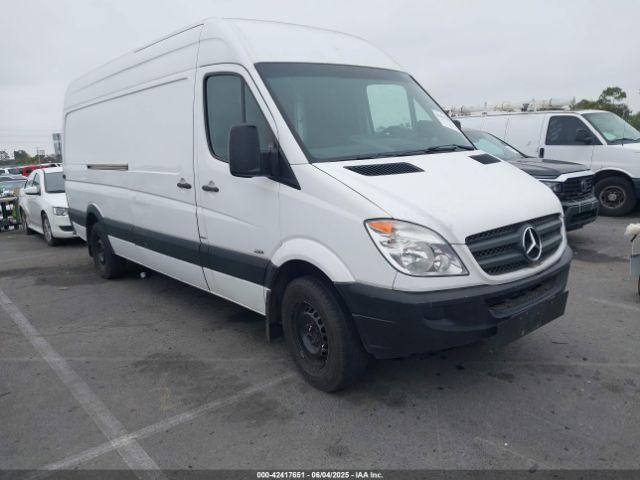  Salvage Mercedes-Benz Sprinter 2500