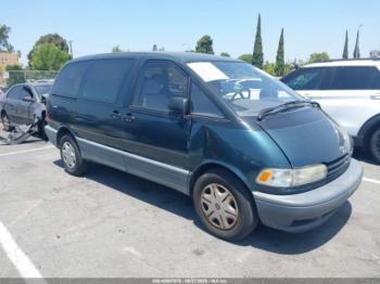  Salvage Toyota Previa