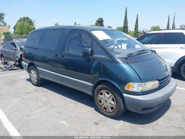  Salvage Toyota Previa