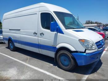  Salvage Mercedes-Benz Sprinter 2500