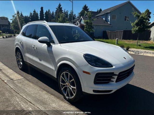  Salvage Porsche Cayenne
