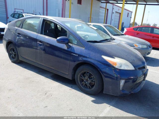  Salvage Toyota Prius