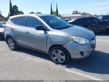  Salvage Hyundai TUCSON