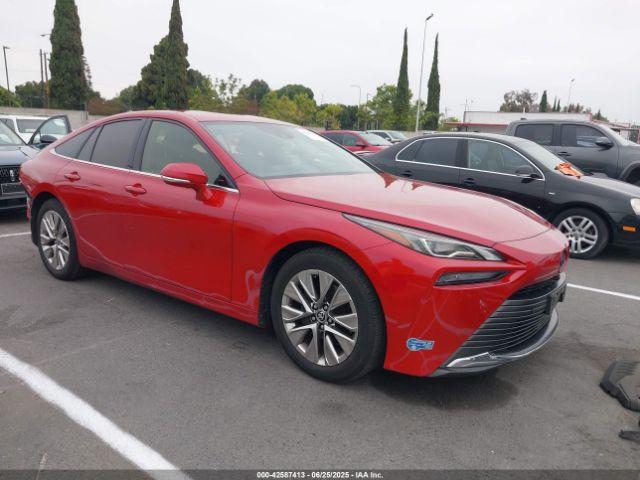  Salvage Toyota Mirai