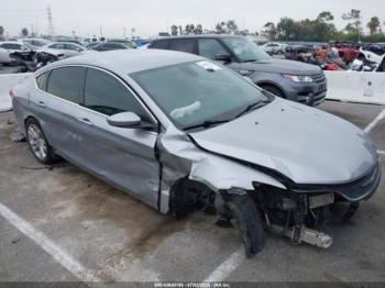  Salvage Chrysler 200