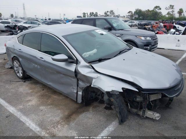  Salvage Chrysler 200