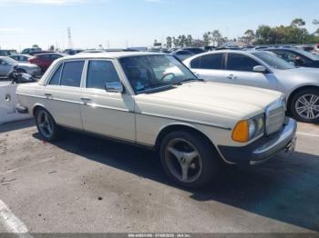  Salvage Mercedes-Benz 300