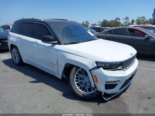  Salvage Jeep Grand Cherokee