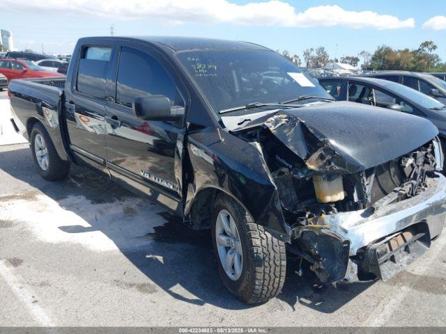  Salvage Nissan Titan