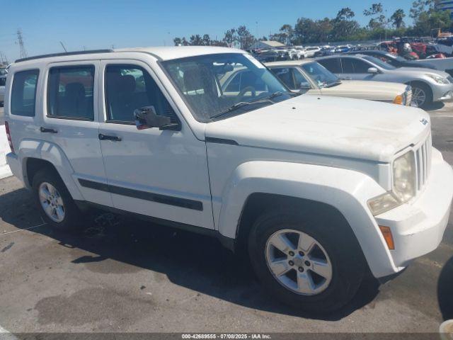  Salvage Jeep Liberty