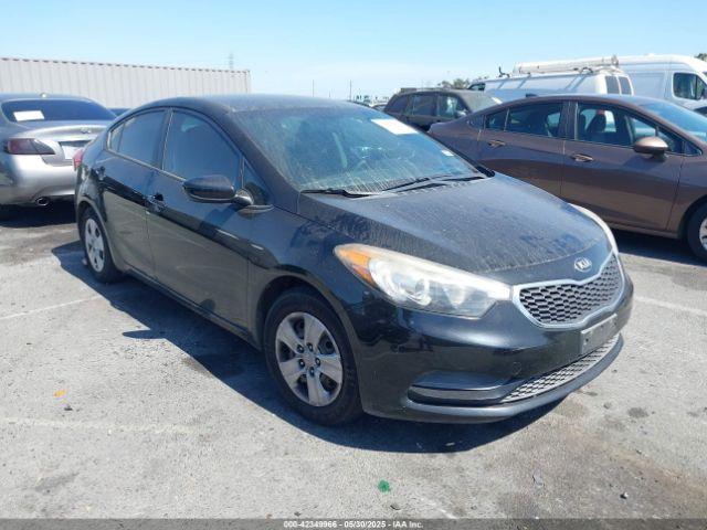  Salvage Kia Forte