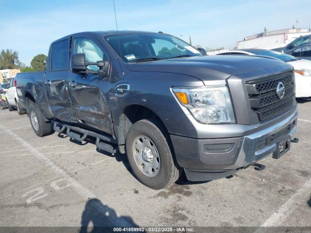  Salvage Nissan Titan