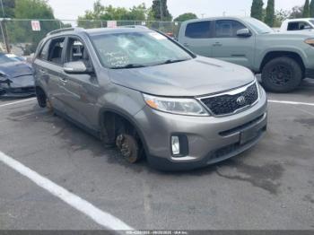  Salvage Kia Sorento