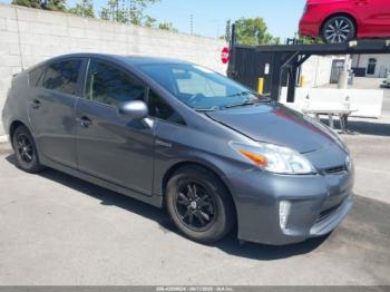  Salvage Toyota Prius