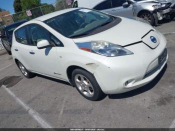  Salvage Nissan LEAF