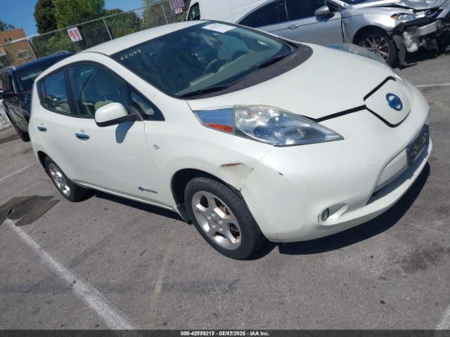  Salvage Nissan LEAF
