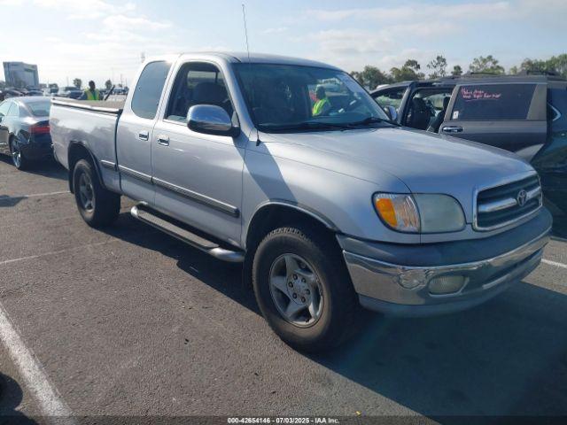  Salvage Toyota Tundra