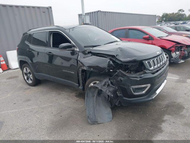  Salvage Jeep Compass