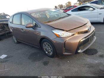  Salvage Toyota Prius v