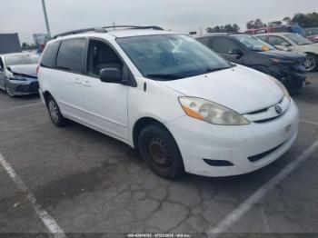  Salvage Toyota Sienna