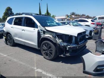  Salvage Subaru Ascent