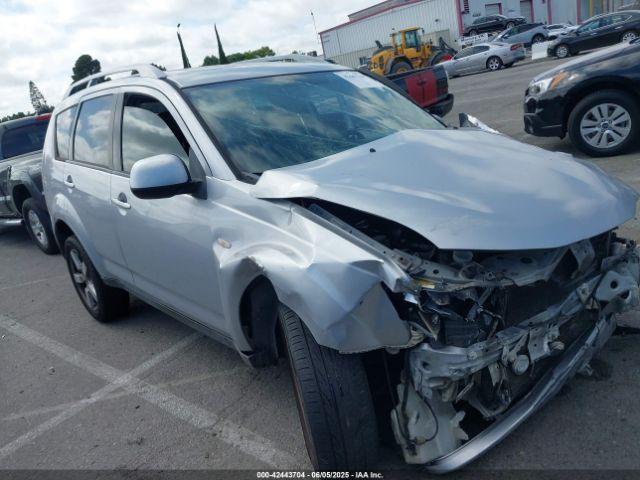  Salvage Mitsubishi Outlander