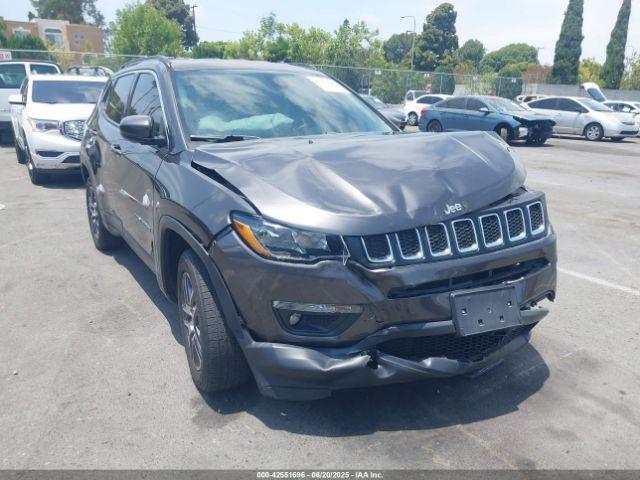  Salvage Jeep Compass