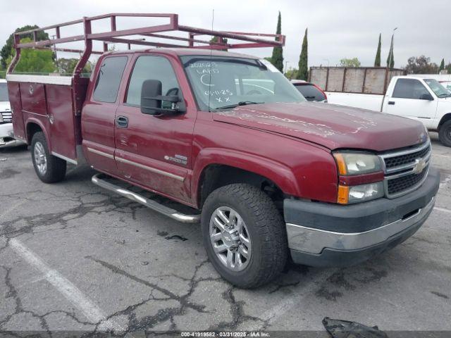  Salvage Chevrolet Silverado 2500