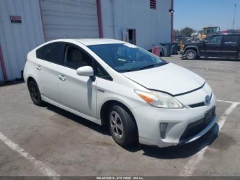 Salvage Toyota Prius