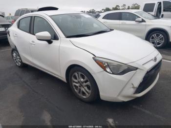  Salvage Toyota Yaris
