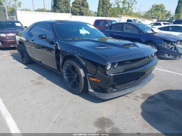  Salvage Dodge Challenger