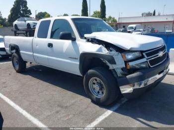  Salvage Chevrolet Silverado 2500