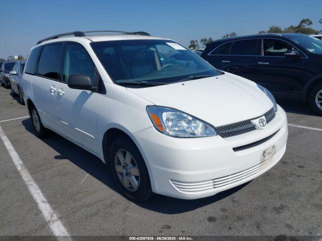  Salvage Toyota Sienna