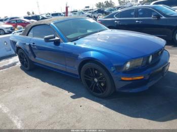  Salvage Ford Mustang
