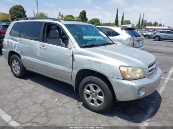 Salvage Toyota Highlander
