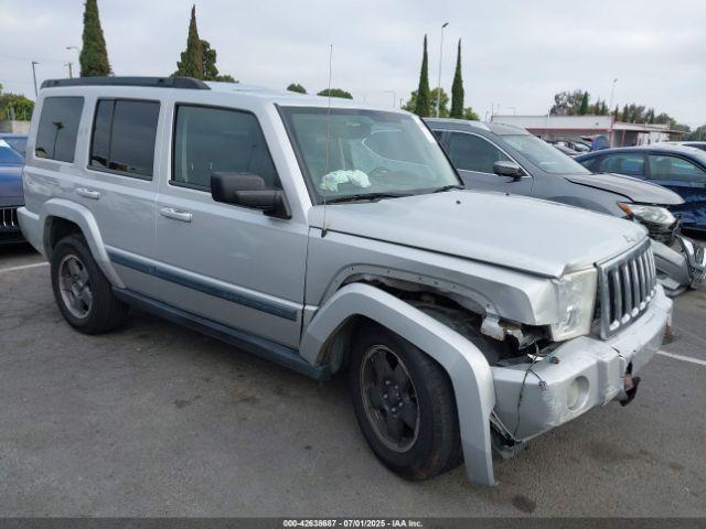  Salvage Jeep Commander