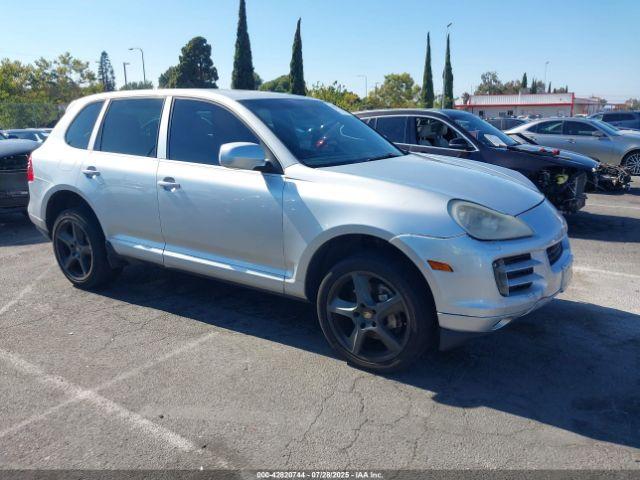  Salvage Porsche Cayenne