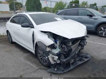  Salvage Kia Forte