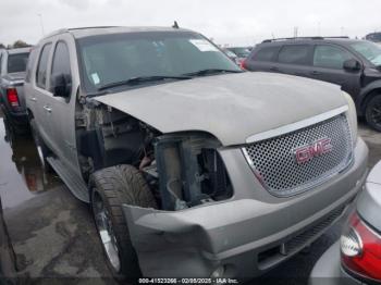  Salvage GMC Yukon