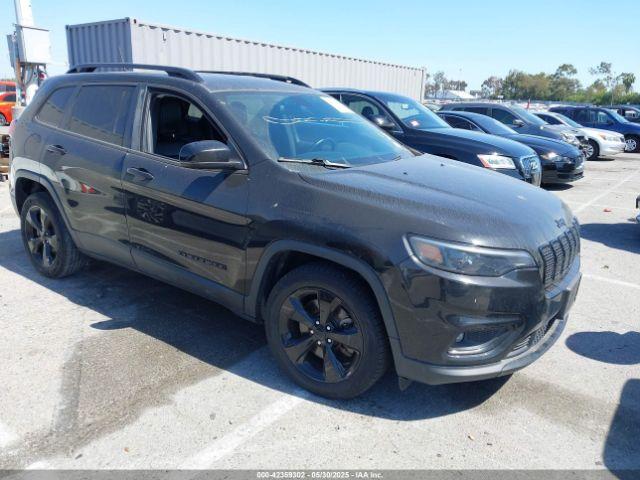  Salvage Jeep Cherokee