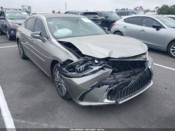 Salvage Lexus Es