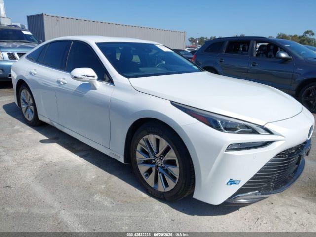  Salvage Toyota Mirai