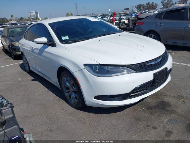  Salvage Chrysler 200