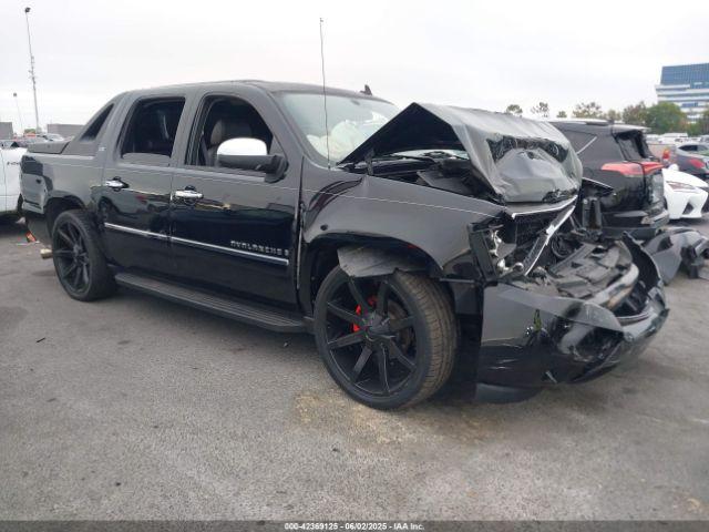  Salvage Chevrolet Avalanche 1500
