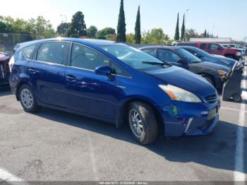  Salvage Toyota Prius v