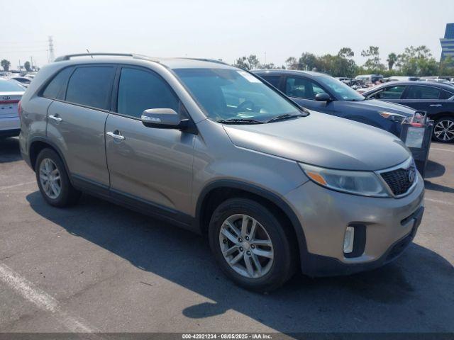  Salvage Kia Sorento